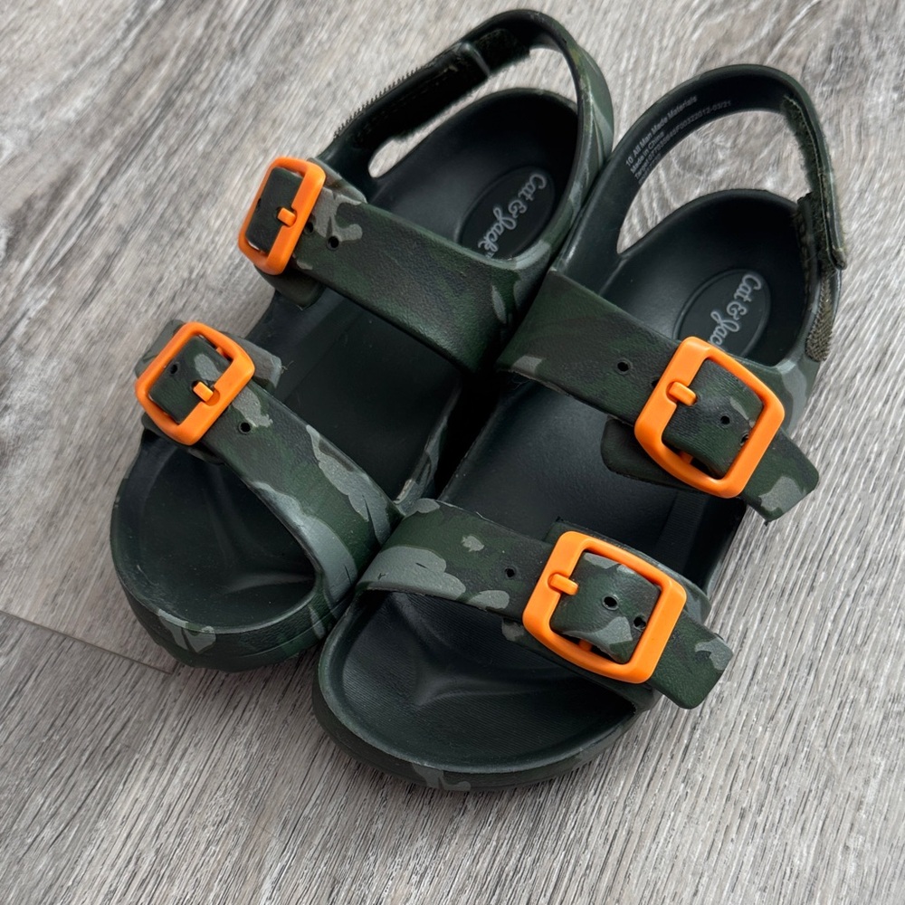 Cat & Jack Toddler Boy Camouflage Sandals with Bright Orange Buckles Size 10
